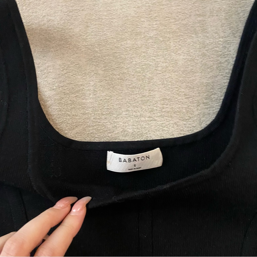 Babaton Black Crop Top - Picture 2 of 3